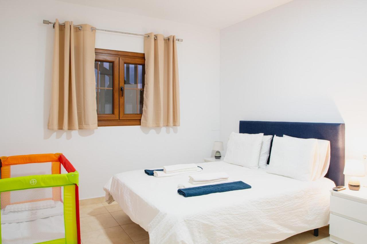Villa Vista Rey - 6 Bedroom - Heated Pool - Amazing Views - Pool Table - Vista Lobos - Playa Blanca 외부 사진